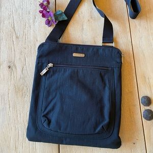 Baggallini crossbody , black